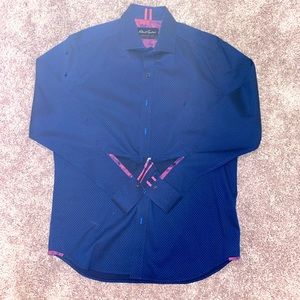 Robert Graham blue shirt size XL